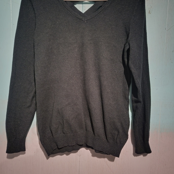 Forrest green Crisscross back  V-Neck Sweater - Picture 6 of 6